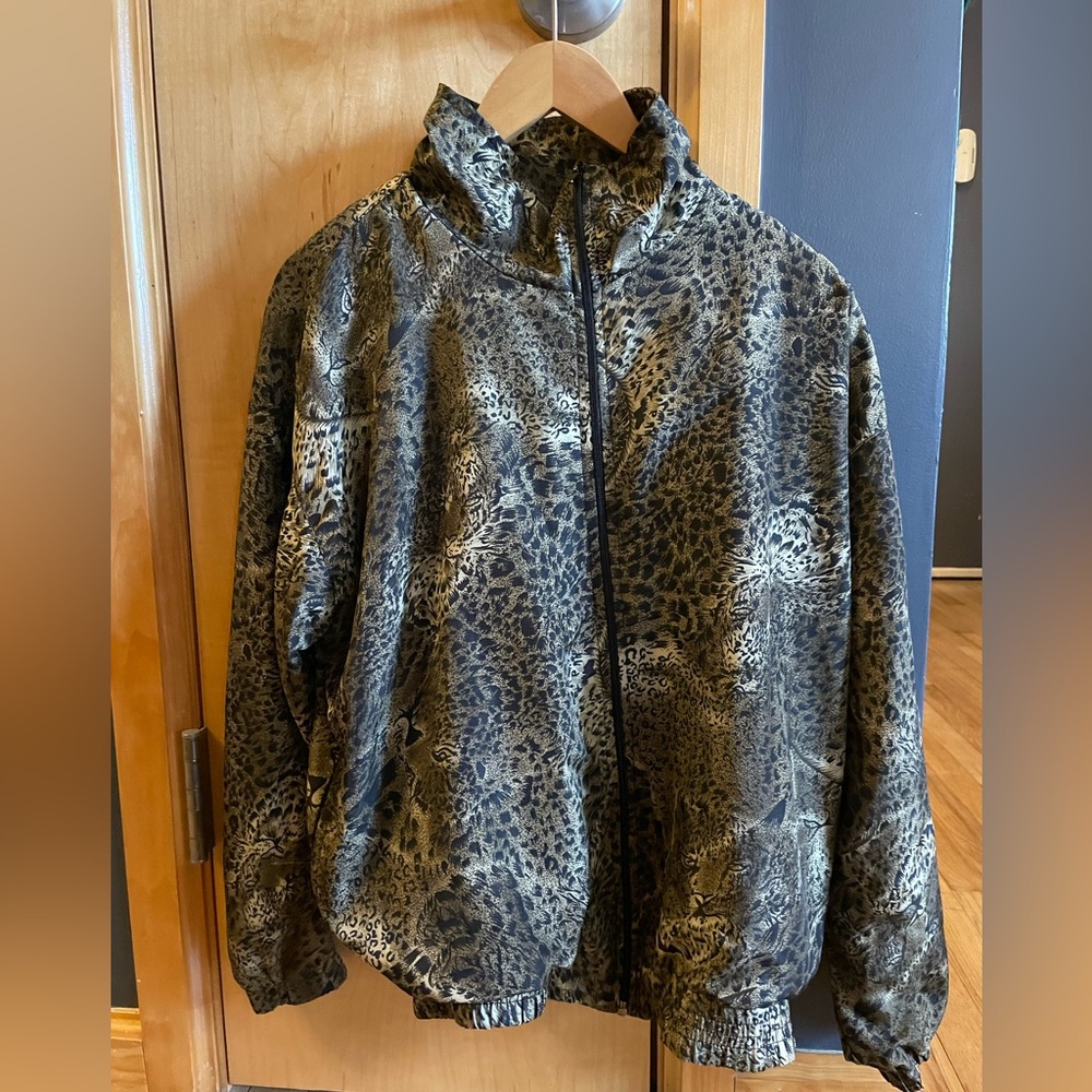 Classique Leopard funnel neck Print zip light bomber mock neck jacket L women’s